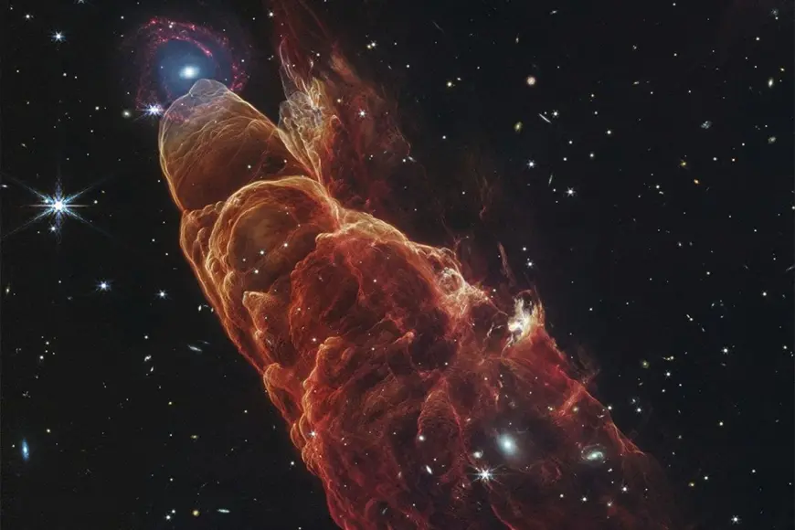 Isparenja iz rakete "SpaceX" izazvala svijetleću spiralu na nebu