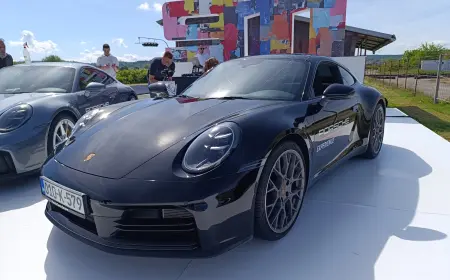 Spektakl na točkovima: Porsche 911 zasijao na promociji u Banjaluci (FOTO)