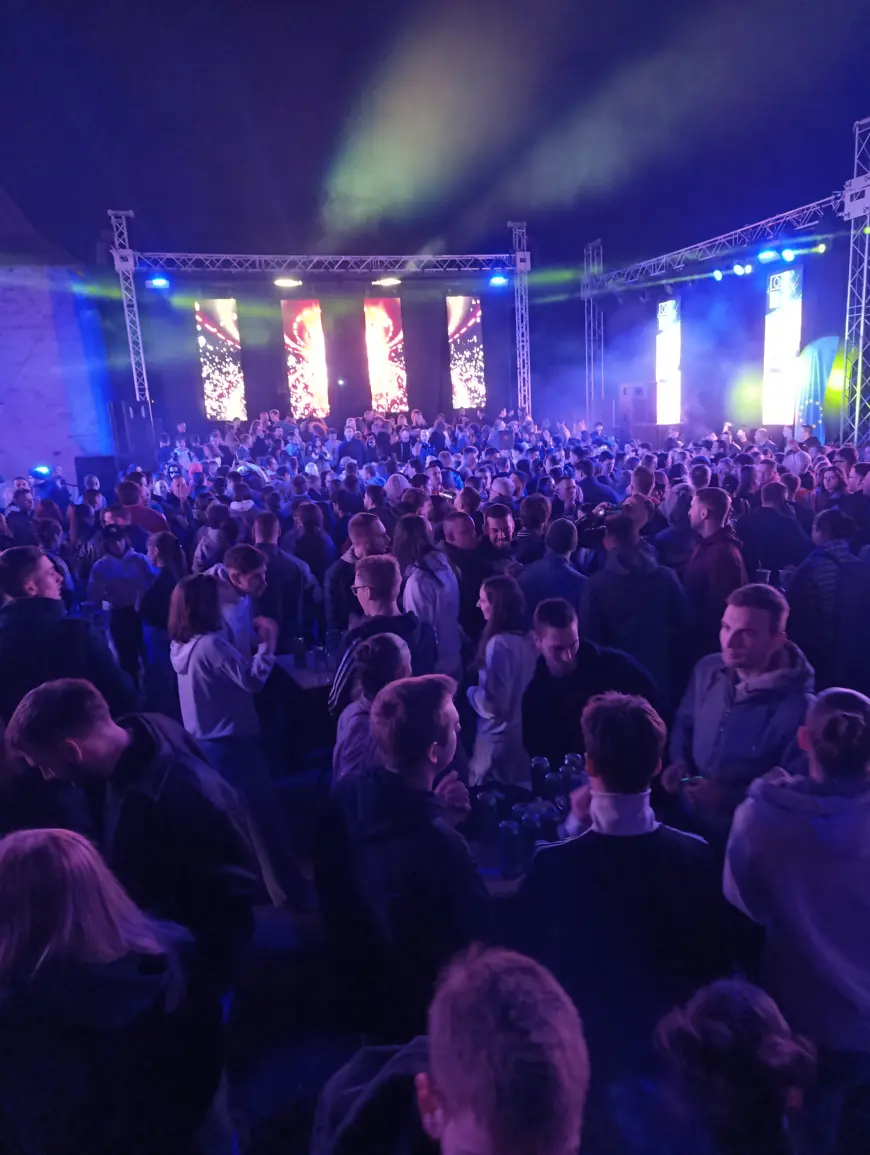 Besplatna žurka na Kastelu oduševila posjetioce