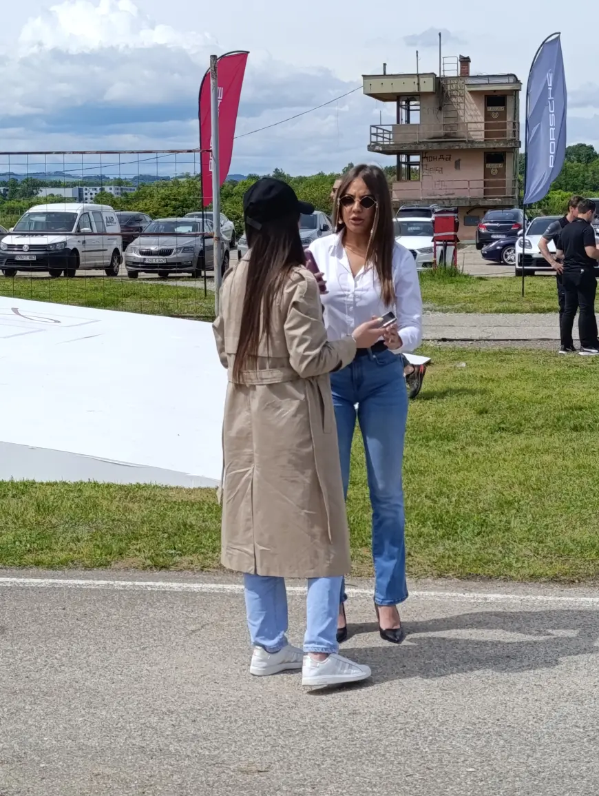 Spektakl na točkovima: Porsche 911 zasijao na promociji u Banjaluci (FOTO)