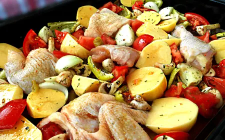 Traži recept: Sočna piletina iz rerne s povrćem i bijelim lukom