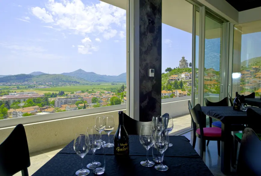 Vukoje – Most od kamena i vina