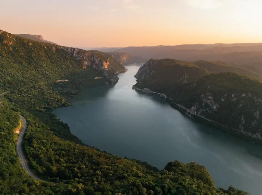Ljeto u Srbiji: između planinskih vrhova, ljekovitih banja i obala Dunava